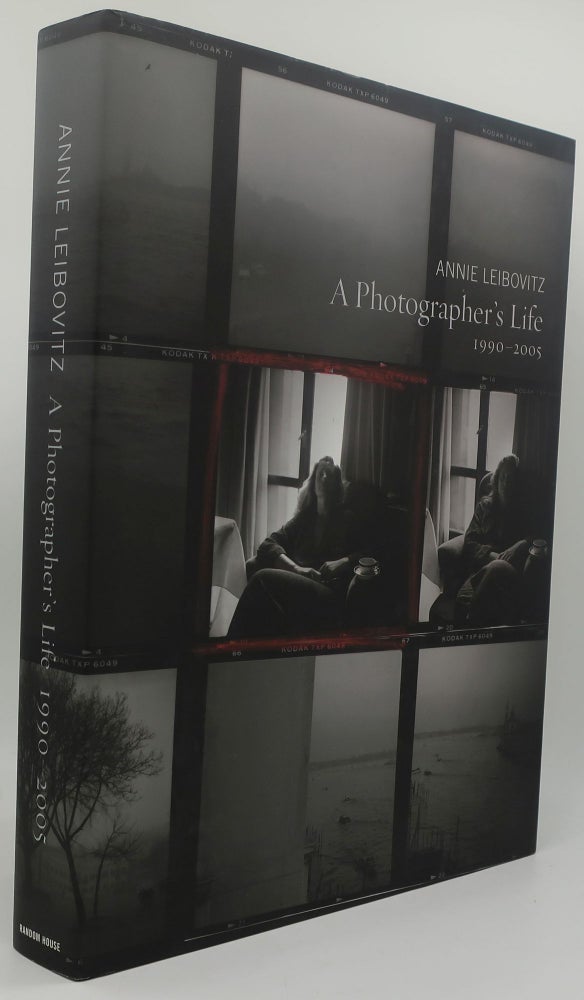 Item #003128H A PHOTOGRAPHER'S LIFE 1990-2005. ANNIE LEIBOVITZ.